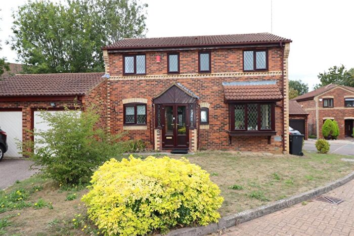 4 Bedroom Detached House For Sale In Rathbone Close, Crownhill, MK8
