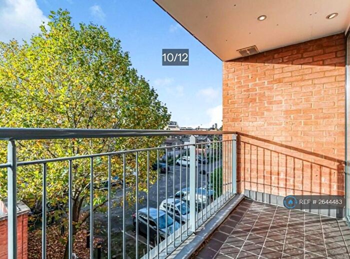 2 Bedroom Flat To Rent In Albion Road, London, N16