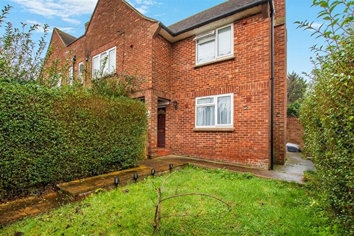 2 Bedroom Maisonette For Sale In Huntington Road, Coxheath, Maidstone, ME17
