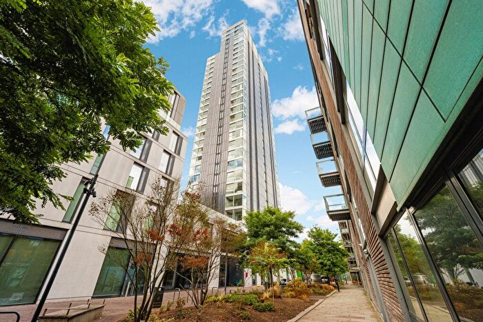 2 Bedroom Apartment For Sale In Makers Building, Jaspar Walk, London, N1