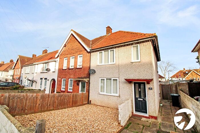 3 Bedroom End Terrace House To Rent In Jubilee Crescent, Gravesend, Kent, DA12