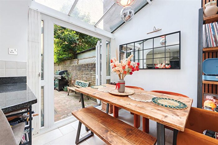 1 Bedroom Flat For Sale In Agincourt Road, Hampstead, NW3