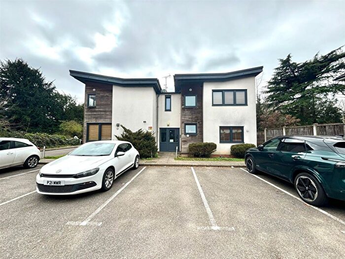 1 Bedroom Flat To Rent In Lorcan Court, Bath Road, West Drayton, UB7