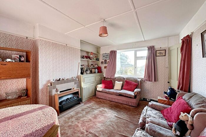 3 Bedroom Terraced House For Sale In Bridport, DT6
