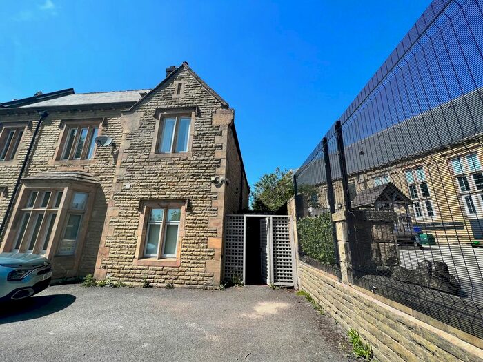 2 Bedroom Property To Rent In Station Road, Barrow Hill, Chesterfield, S43