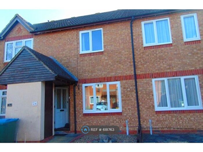 2 Bedroom Terraced House To Rent In Batt Furlong, Aylesbury, HP21
