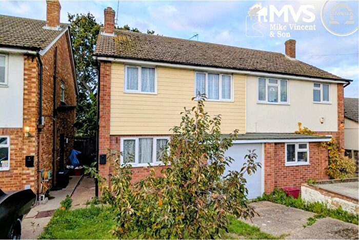 3 Bedroom Semi Detached House For Sale In Slade Road, Holland-on-Sea, CO15