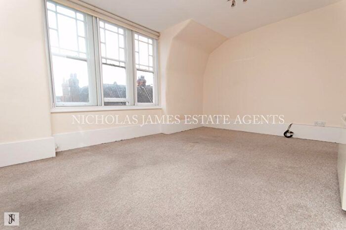 1 Bedroom Flat To Rent In Church Street, Enfield Town, EN2