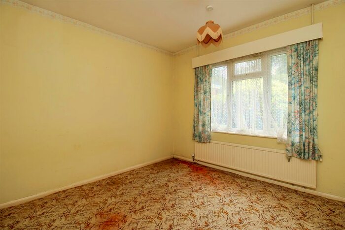 2 Bedroom Semi-Detached Bungalow For Sale In Windmill Drive, Bexhill-On-Sea, TN39
