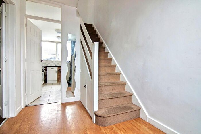 3 Bedroom Terraced House For Sale In Mellowship Road, Coventry, CV5