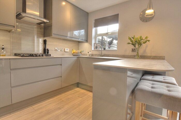 3 Bedroom Terraced House For Sale In Sycamore Rise, Bracknell, Berkshire, RG12