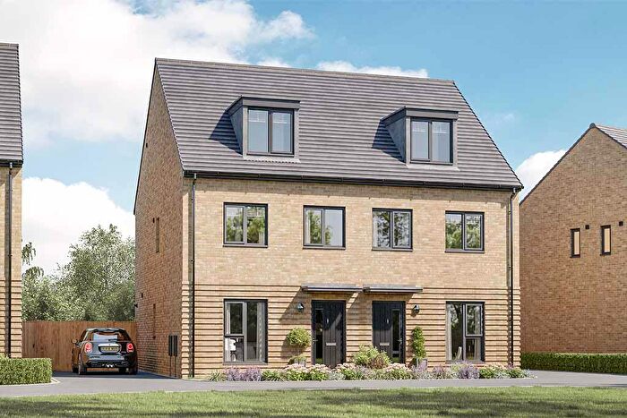 3 Bedroom Semi-Detached House For Sale In Diversity Way, Hull, HU7
