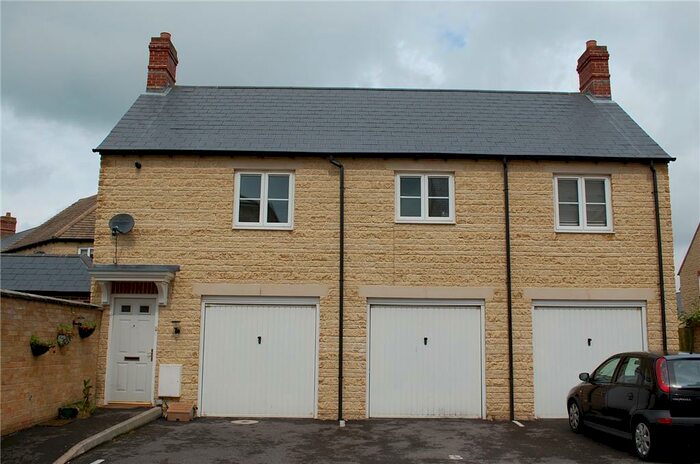 2 Bedroom House To Rent In Trefoil Way, Carterton, Oxfordshire, OX18