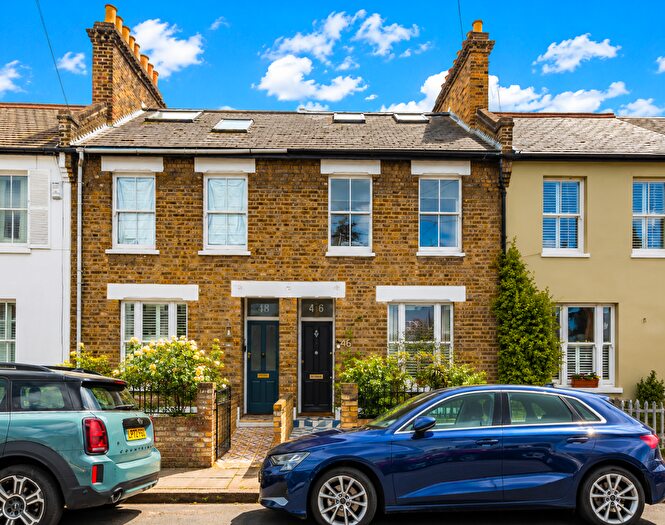 3 Bedroom Terraced House For Sale In Thorne Street, 'little Chelsea', SW13