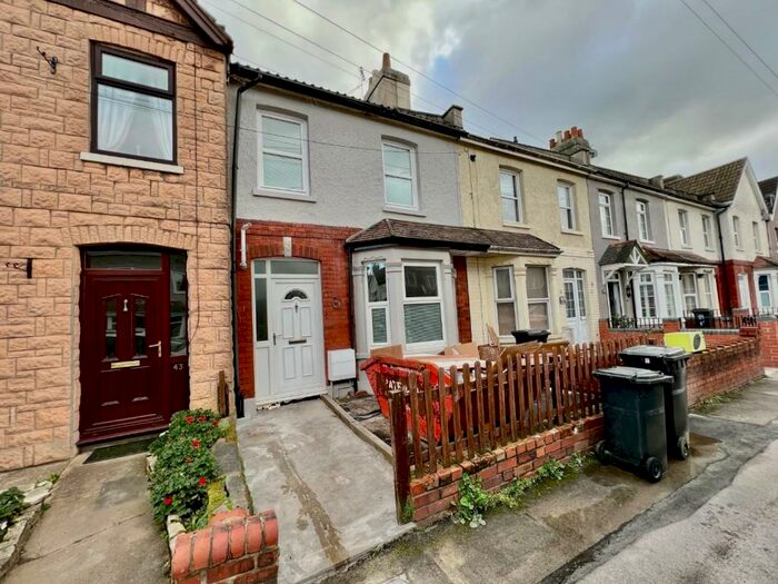 3 Bedroom Terraced House To Rent In Cook Street, Avonmouth, Bristol, BS11