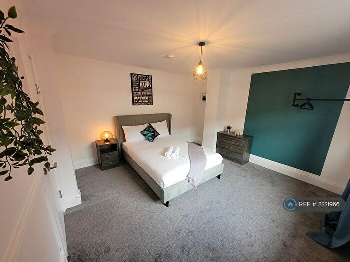 5 Bedroom Terraced House To Rent In Parsons Gardens, Gateshead, NE11