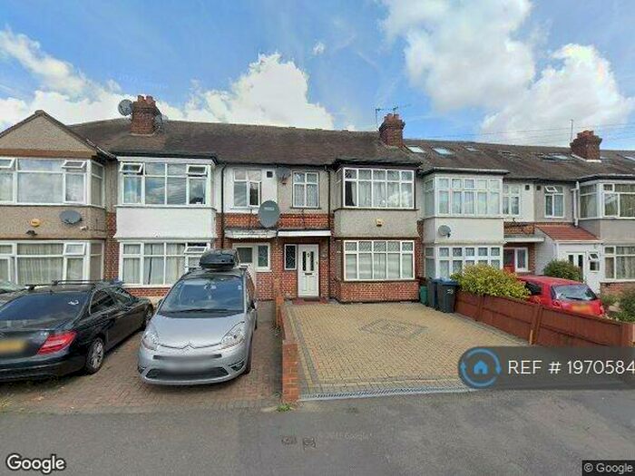 4 Bedroom Terraced House To Rent In Central Road, Morden, SM4