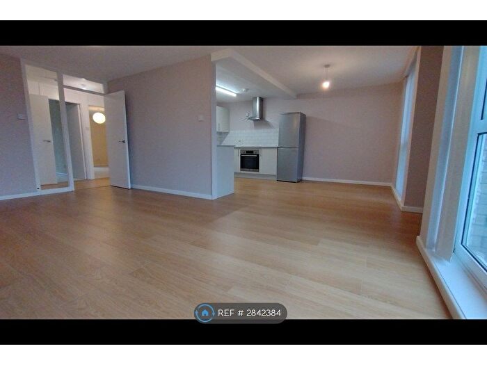 2 Bedroom Flat To Rent In Bridge Road, Bristol, BS8