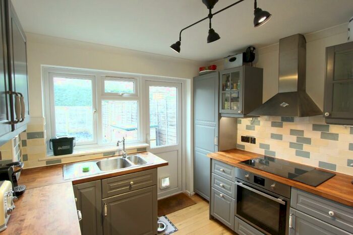 2 Bedroom End Of Terrace House To Rent In Windmill Lane, Waltham Cross, Hertfordshire, EN8