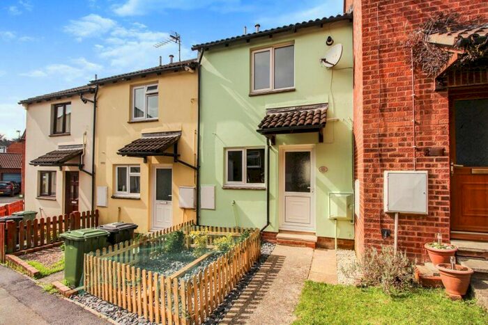 2 Bedroom House To Rent In Barnstaple, EX32