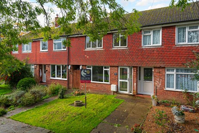 3 Bedroom Terraced House For Sale In Felborough Close, Chilham, CT4