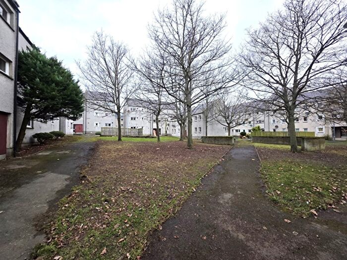 1 Bedroom Flat To Rent In Lemon Place, City Centre, Aberdeen, AB24