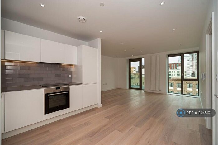 1 Bedroom Flat To Rent In Schooner Road, London, E16