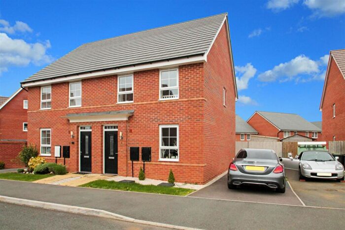 3 Bedroom Semi-Detached House To Rent In Woodpecker Way, Thrapston, Kettering, NN14