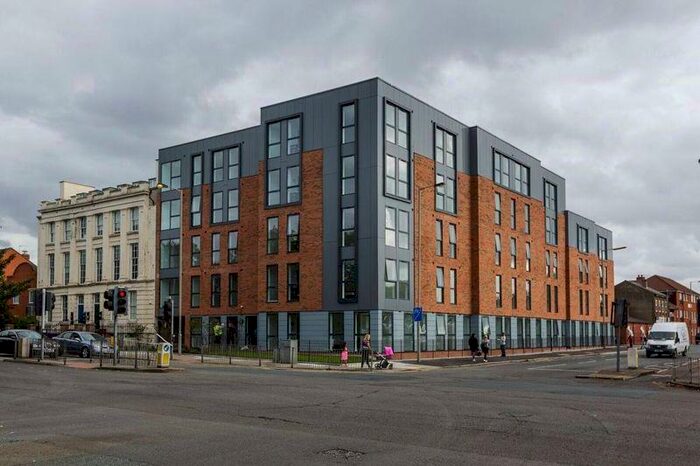 Flat To Rent In Parliament Place, Upper Parliament Street, Liverpool, L8