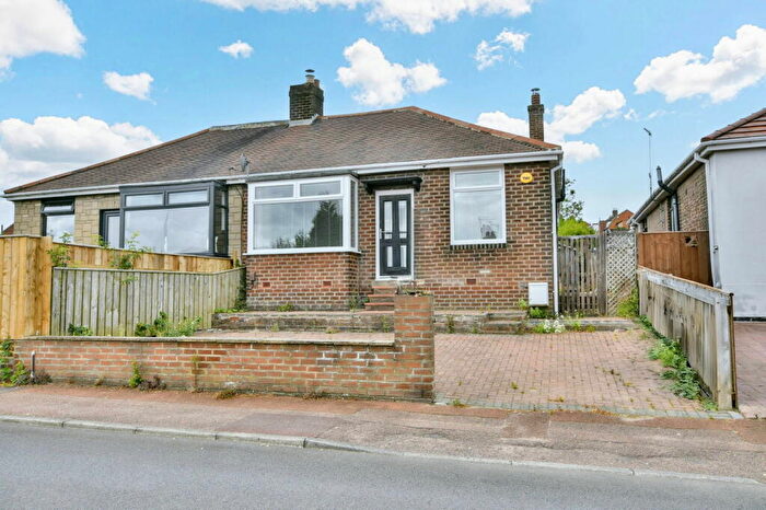 2 Bedroom Semi-Detached Bungalow For Sale In Oakwood Gardens, Lobley Hill, NE11
