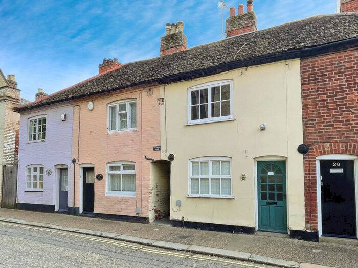 1 Bedroom Terraced House To Rent In Church Street, CO10