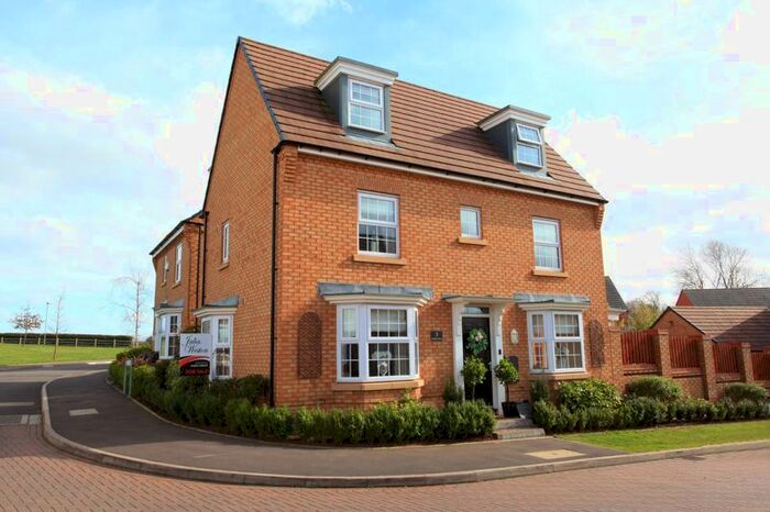 4 Bedroom Detached House For Sale In Larch Grove, Shifnal, TF11