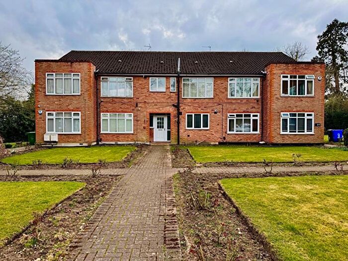 4 Bedroom Property For Sale In Stanmore Hill, Stanmore, HA7