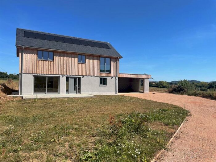 4 Bedroom Detached House For Sale In Brampford Speke, Exeter, EX5