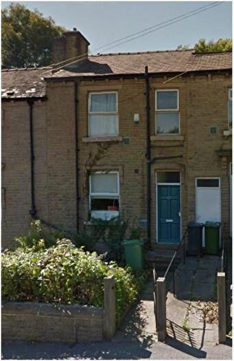 2 Bedroom Terraced House To Rent In Bradford Road, Fixby, Huddersfield, HD2