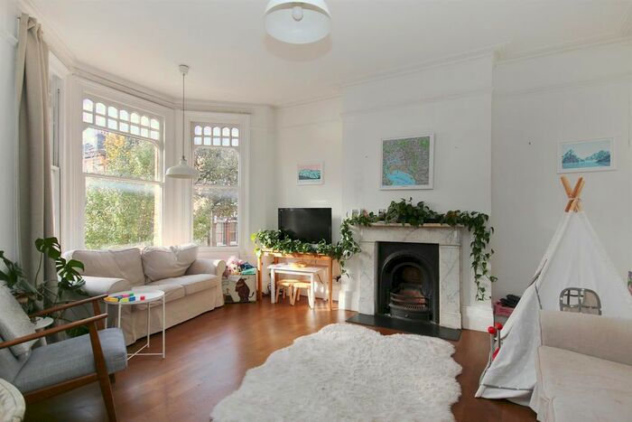 3 Bedroom Maisonette To Rent In Sotheby Road, London, N5