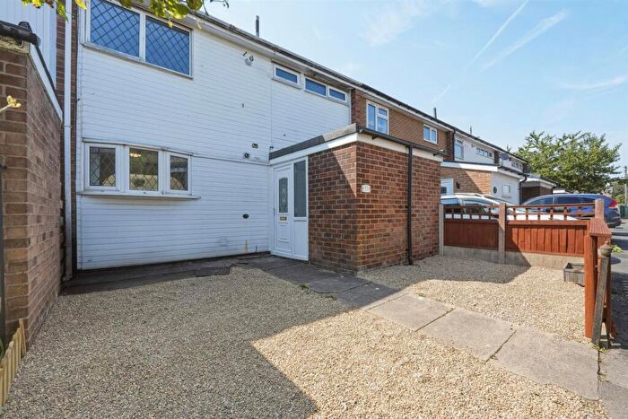 3 Bedroom Terraced House For Sale In Chilham Place, Macclesfield, SK11