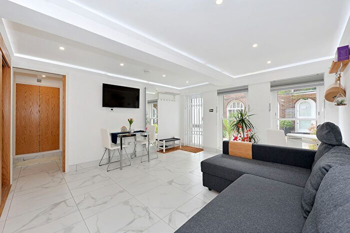 1 Bedroom Studio To Rent In Kinnerton Yard, London, SW1X