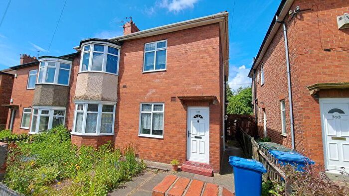 2 Bedroom Flat To Rent In Two Ball Lonnen, Fenham, Newcastle Upon Tyne, NE4