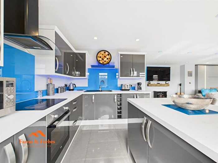 6 Bedroom Semi-Detached House For Sale In Standroyd Drive, Colne, BB8