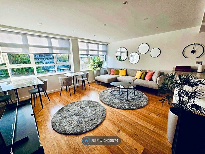 1 Bedroom Flat To Rent In Down Place, Hammersmith, London, W6