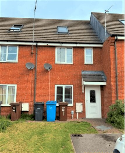 3 Bedroom Terraced House To Rent In Wormley Court, Hull, HU6