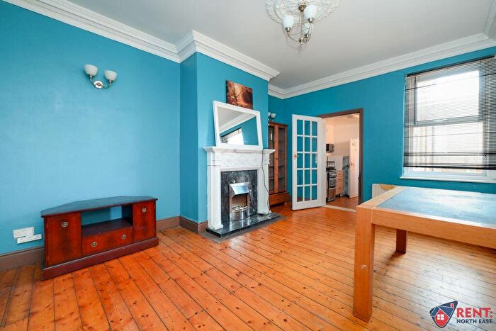 2 Bedroom Flat To Rent In Westbourne Avenue, Gateshead, NE8