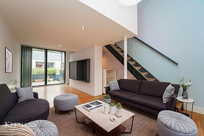 2 Bedroom Terraced House For Sale In Reservoir Street, Salford, M6