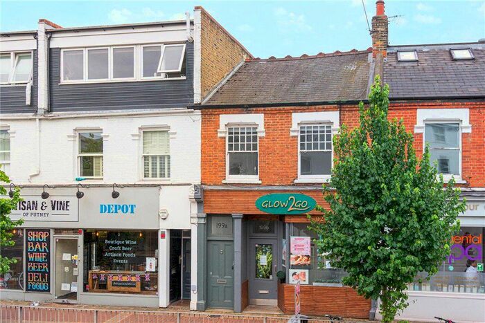 2 Bedroom Flat To Rent In Lower Richmond Road, Putney, SW15