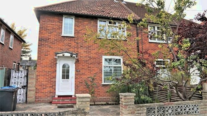 3 Bedroom Semi-Detached House To Rent In Morden Hall Road, Morden, SM4