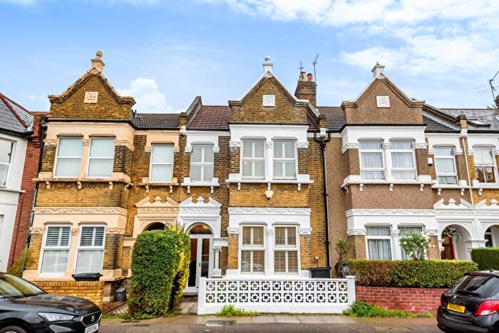 4 Bedroom Terraced House To Rent In Springbank Road Hither Green, SE13