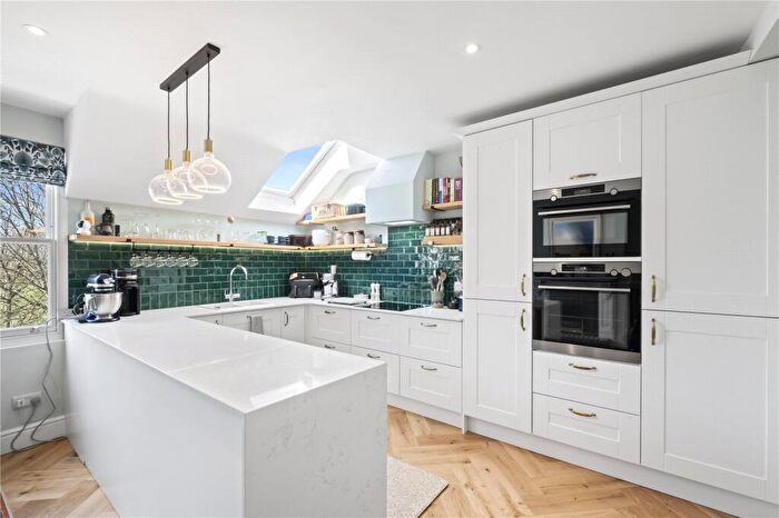 3 Bedroom Apartment For Sale In Bolingbroke Grove, London, SW11
