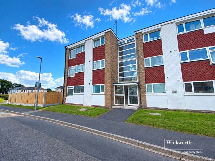 1 Bedroom Apartment For Sale In Park Gardens, Christchurch, Dorset, BH23