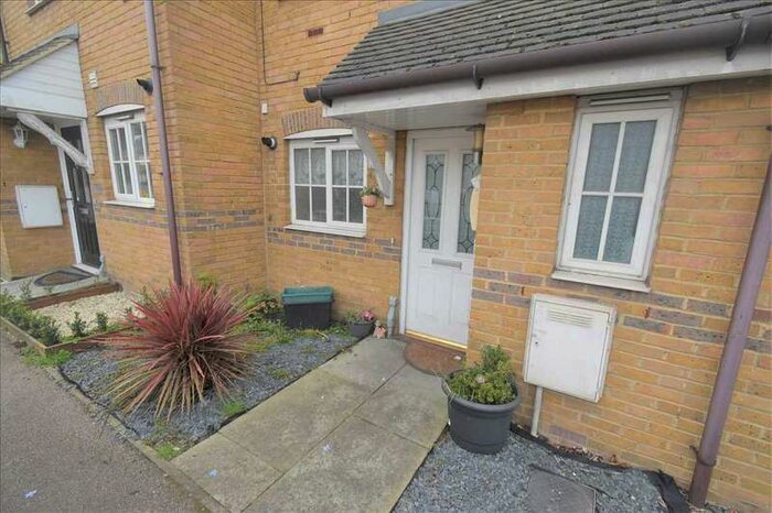 2 Bedroom House To Rent In Watling Street, Dartford, DA2